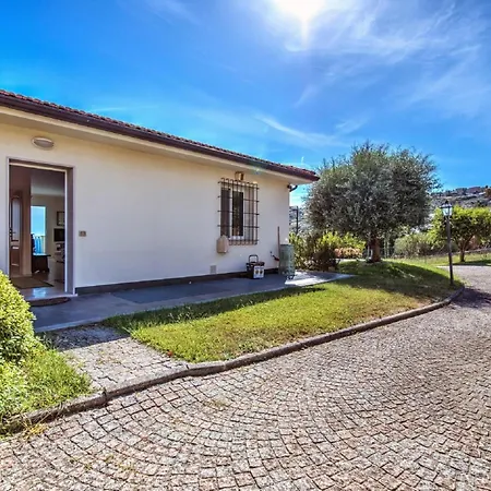 Lucia Riviera Dei Fiori, Sea-view And Pool