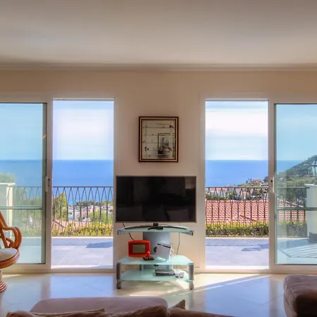 Lucia Riviera Dei Fiori, Sea-view And Pool *