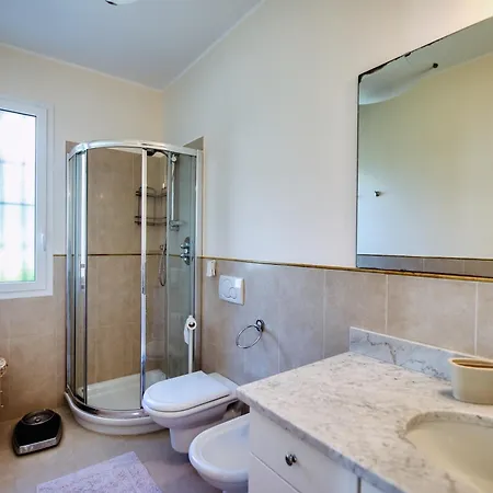 Lucia Riviera Dei Fiori Pool - Happy * San Remo