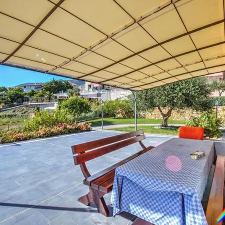 Lucia Riviera Dei Fiori, Sea-view And Pool Villa
