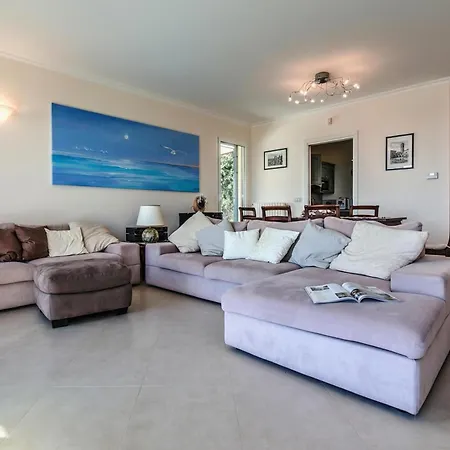 Lucia Riviera Dei Fiori, Sea-view And Pool Villa *