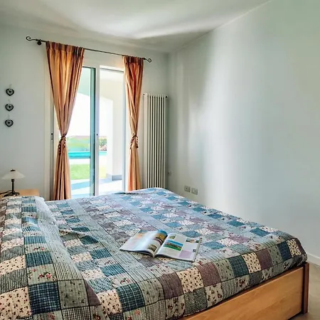 Villa Lucia Riviera Dei Fiori, Sea-view And Pool