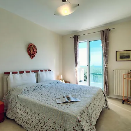 Lucia Riviera Dei Fiori, Sea-view And Pool Villa *